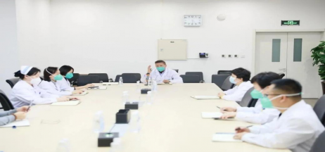 人民醫(yī)院為人民，市二院舉全院之力保障醫(yī)療救治，牢守生命防線！