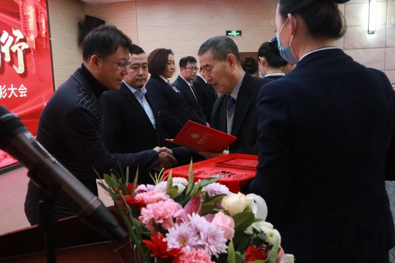 正業(yè)地產(chǎn)事業(yè)部丨乘風破浪 夢想同行  2020年度表彰大會圓滿成功！(圖5)