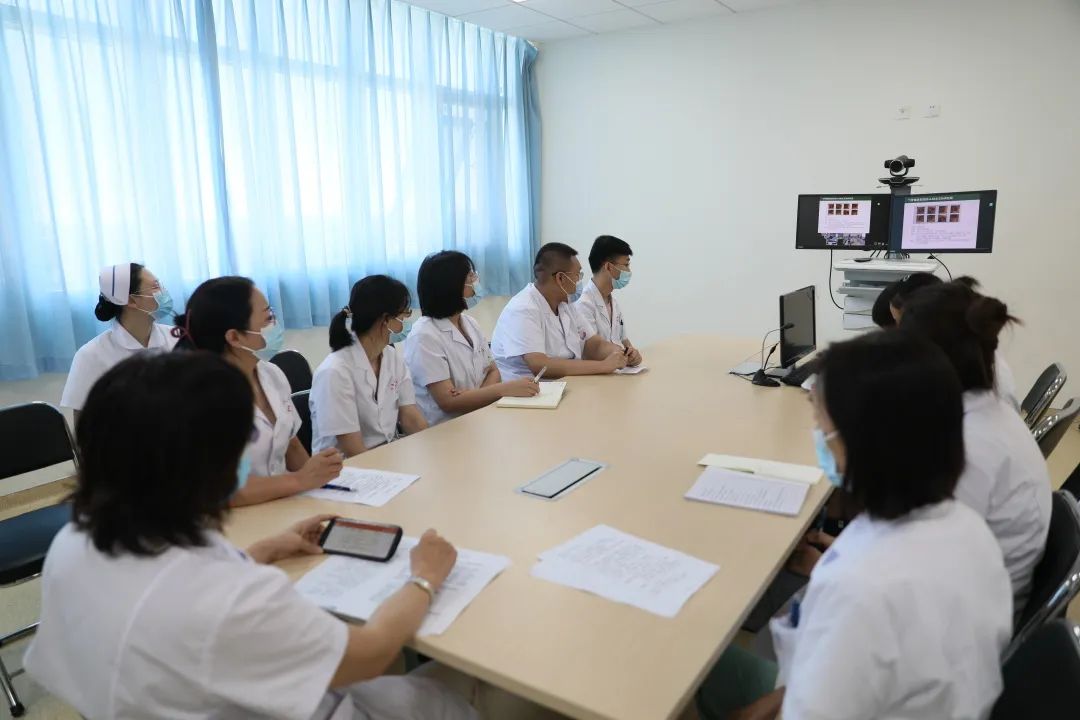 全省首家！中國(guó)醫(yī)科大學(xué)附屬第一醫(yī)院專家來(lái)“查房”，家門口享國(guó)內(nèi)優(yōu)質(zhì)醫(yī)療資源！(圖4)