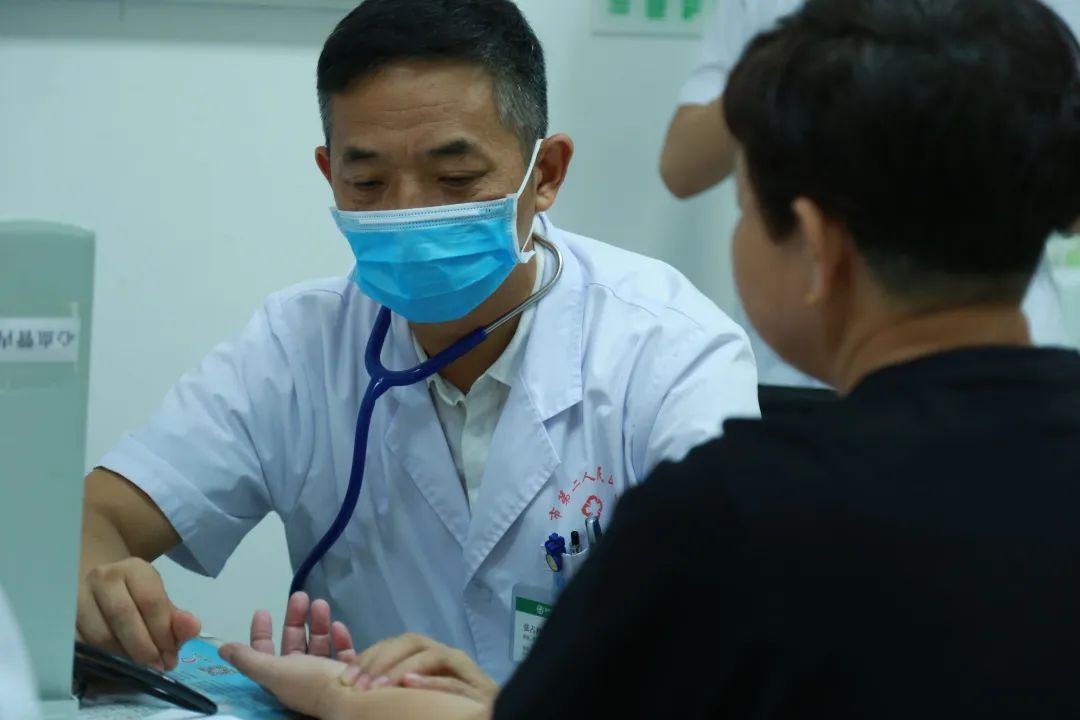 全國首批！遼西首例！葫蘆島市第二人民醫(yī)院心臟中心完成遼西首例Micra AV無導線起搏器植入術(圖1)
